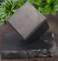 cube on edge (3)
